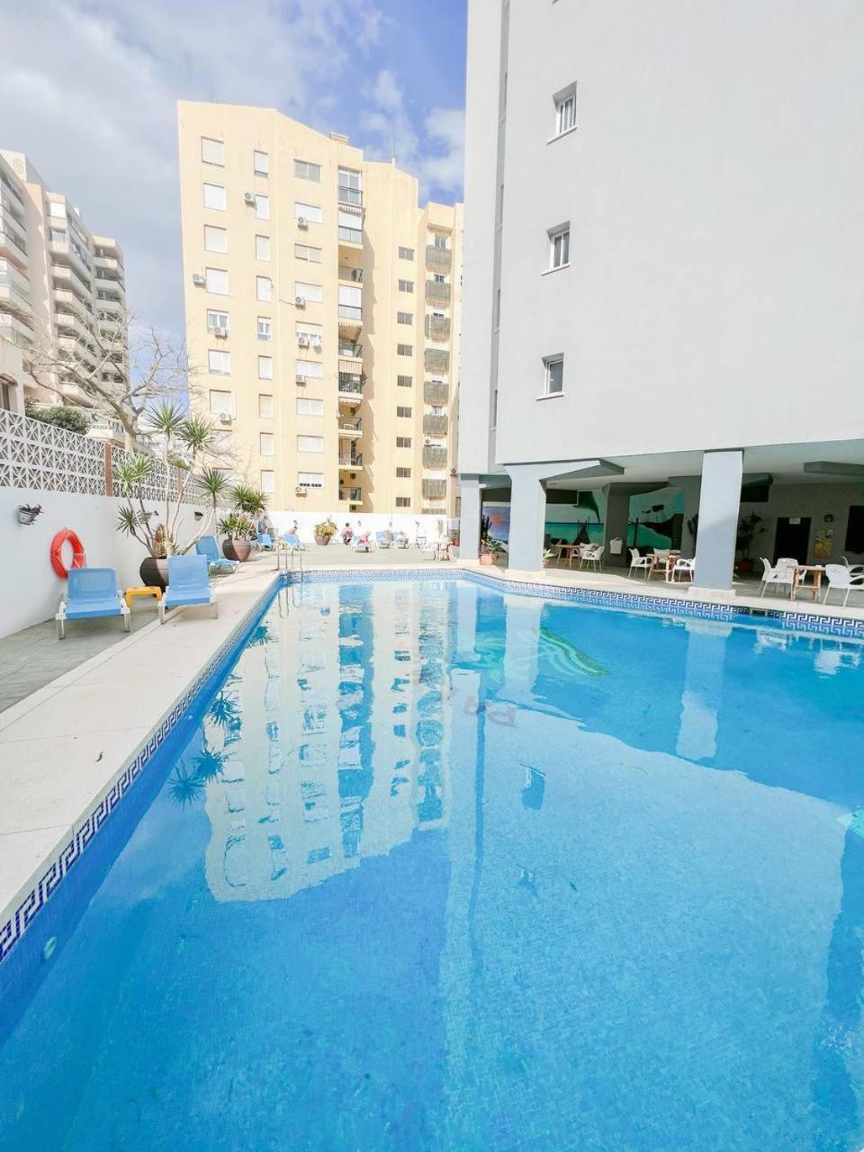 Palm Beach Aparment Sea Views 托雷莫利诺斯 外观 照片