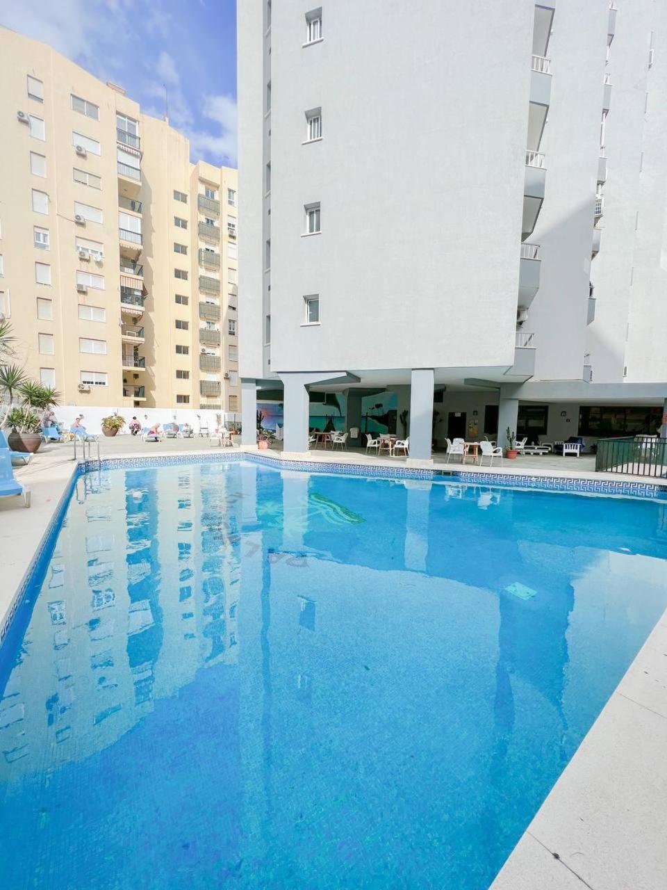 Palm Beach Aparment Sea Views 托雷莫利诺斯 外观 照片