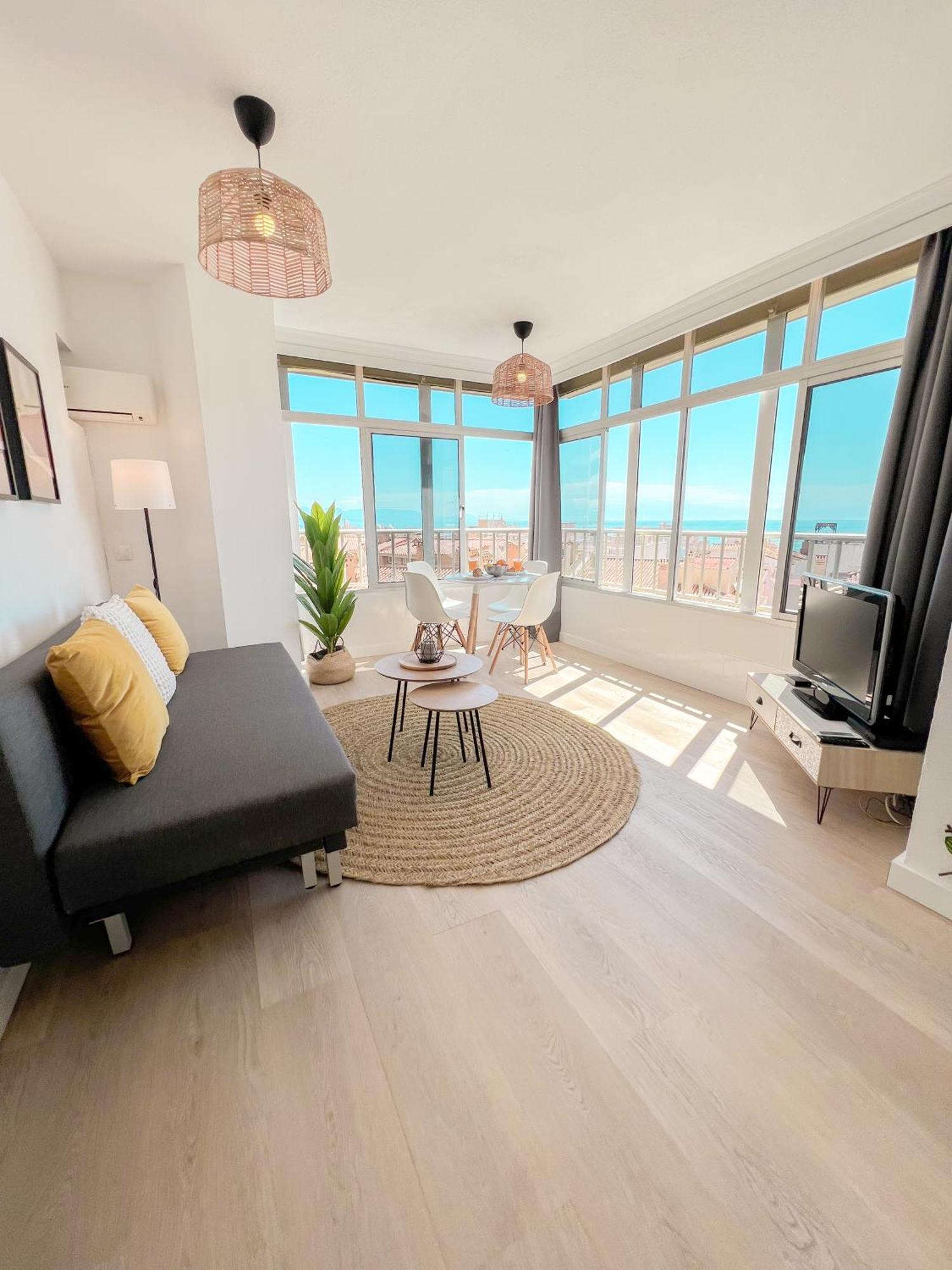 Palm Beach Aparment Sea Views 托雷莫利诺斯 外观 照片