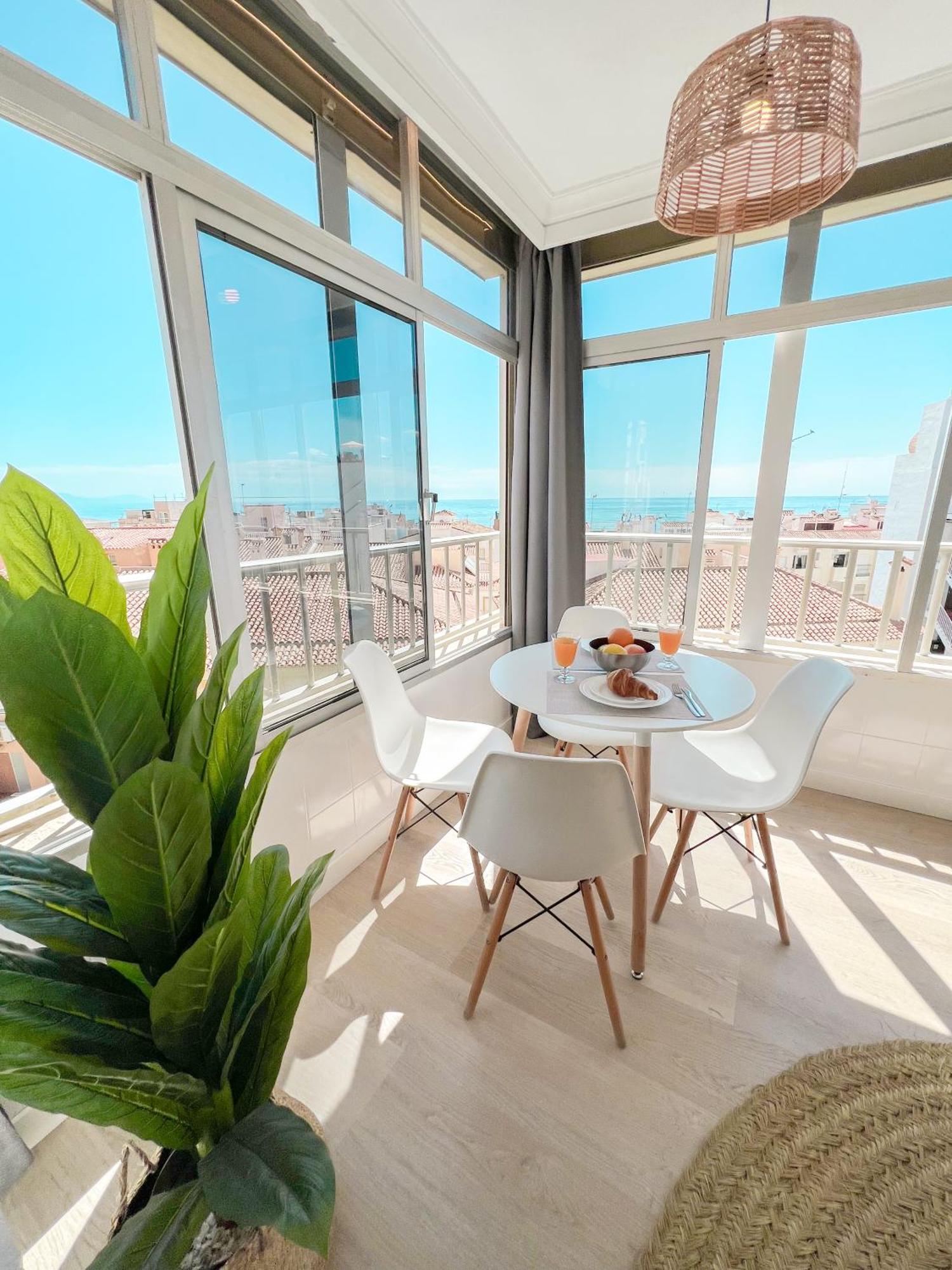 Palm Beach Aparment Sea Views 托雷莫利诺斯 外观 照片